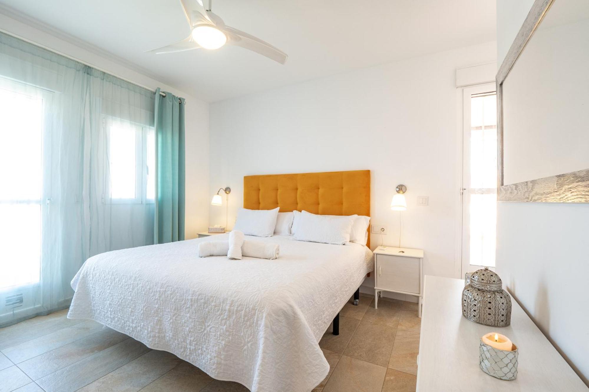 Precioso Chalet A Pie De Playa 푼타움브리아 외부 사진
